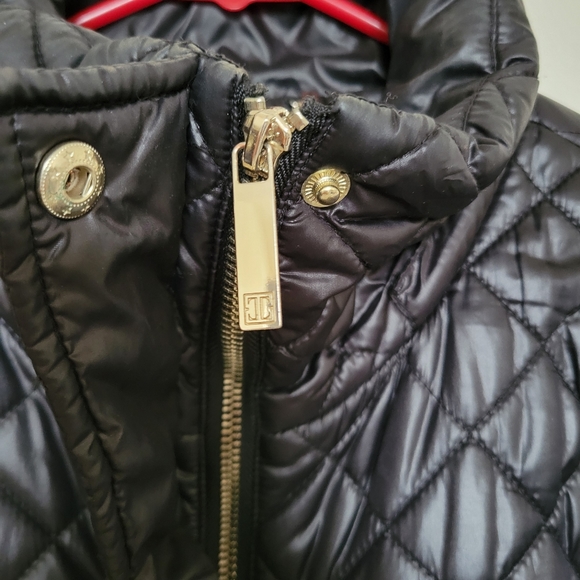 Ivanka Trump black puffer jacket - Picture 4 of 8